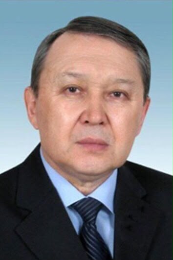 Бижанов Ахан Хусаинович